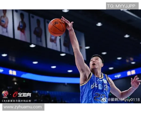 翟晓川：从篮球场上的拼搏者到生活中的追梦人，展现不一样的精彩人生